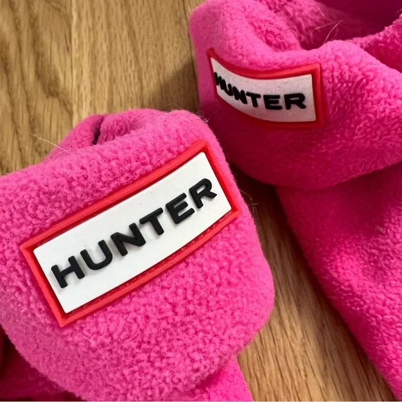HUNTER Hot Pink Children’s Fleece High Socks- Size L - Picture 3 of 7
